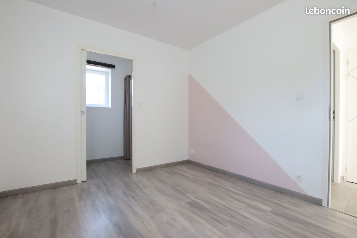 Maison 4 pièces 115 m² - Aigondigné 79370 (image principale 5)