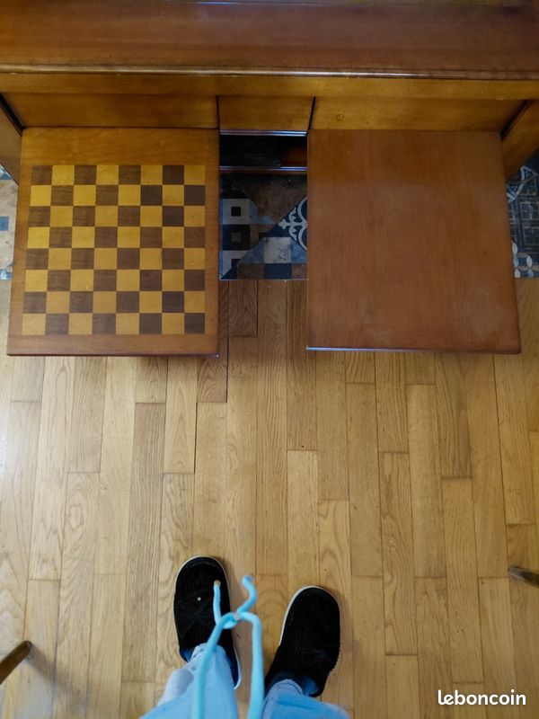 Table salon bois merisier + armoire "kitch" (image 4)