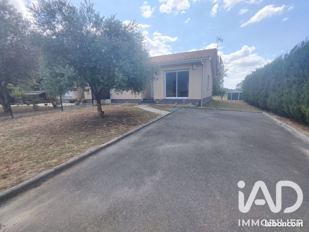 Maison 3 pièces 80 m² · à Génissac · 80 m² · 900 €