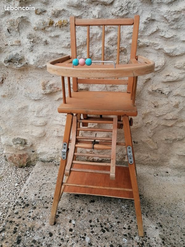 Chaise haute ancienne (image 1)