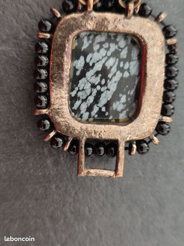 Bracelet Vintage Rigide Large Relief Doré Avec Fond Noirci - Modèle 4004, Occasion