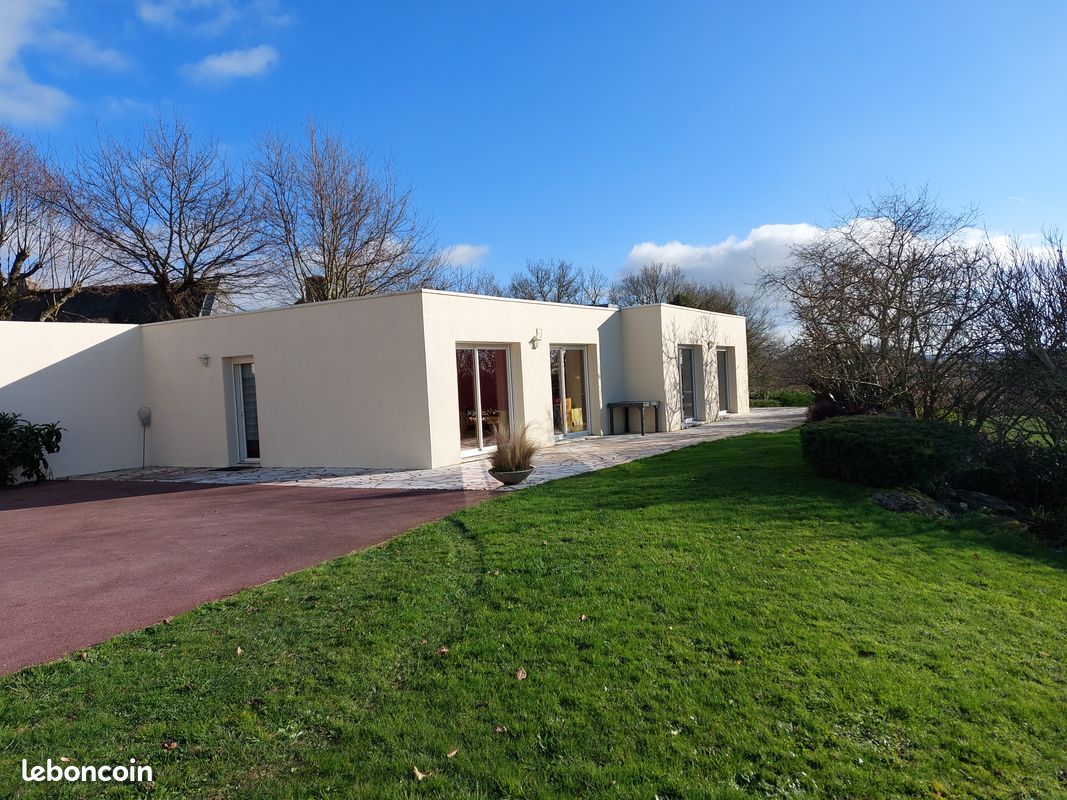 Maison avec vue et accès direct sur le golfe (image 10)