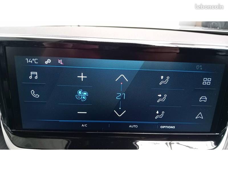 Peugeot 2008 Hybrid 110 e-DCS6 Allure (image 11)