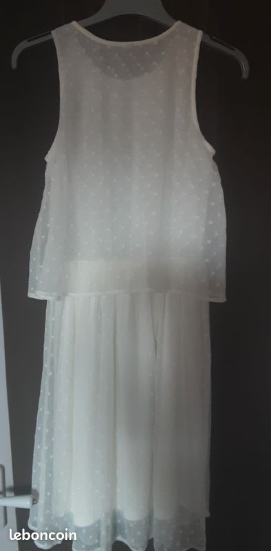 Robe et veste blanche (image 8)