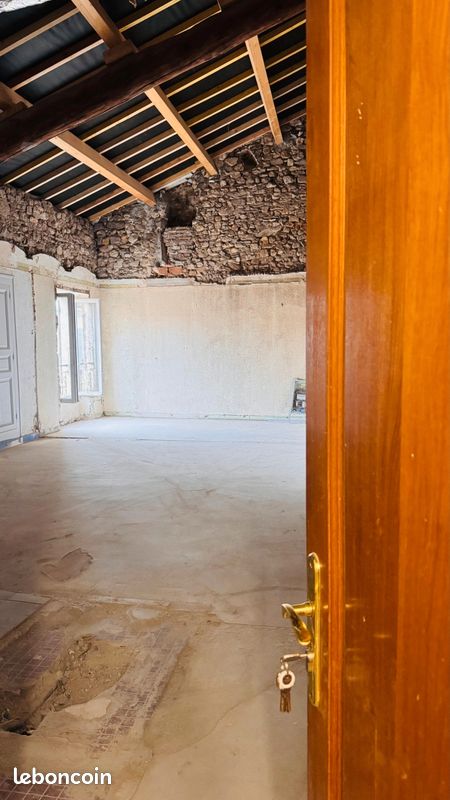 Appartement 2 pièces 44 m² · à Aubenas · 44 m² · 39 000 €