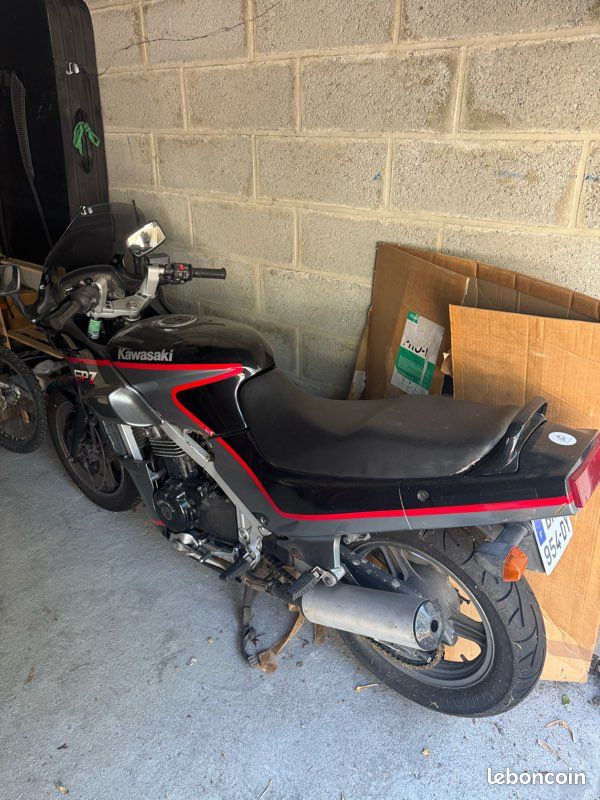 Kawasaki GPZ 500 S (image 2)