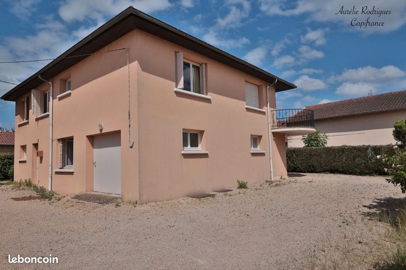 Maison 6 pièces 159 m² · à Manziat · 159 m² · 235 000 €