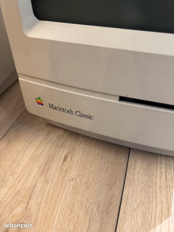 Macintosh Classic Apple (1990-1992) (image 3)