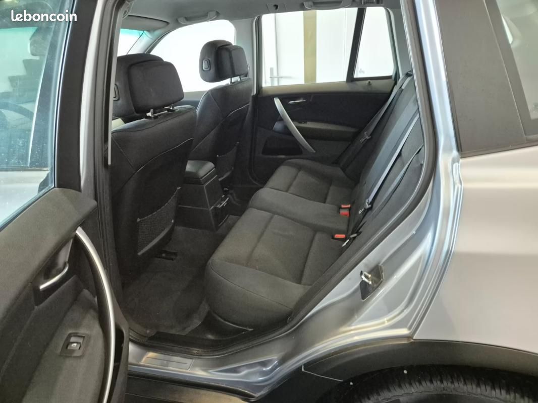 BMW X3 xDrive20d 177 ch BVA / Attelage Sièges chauffants Radar AV-AR 4x4 (image 10)