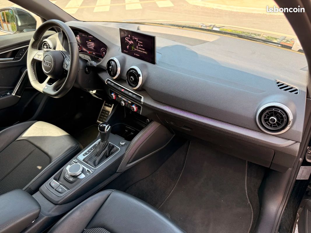 AUDI Q2 35 TFSI 150 S tronic 7 S line (image 12)