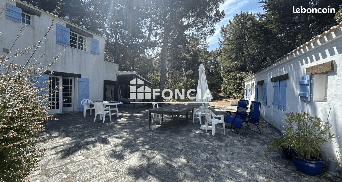 Maison 8 pièces 240 m² · à L'Épine · 240 m² · 1 199 000 €