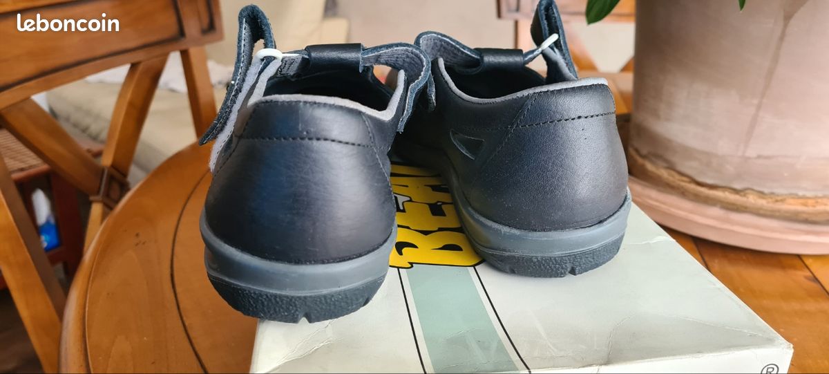 Chaussures de sécurité "speciale été, grande chaleur " très agréable à porter, T43, état neuf (image 5)