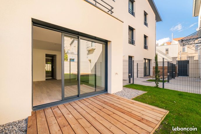 Maison de ville neuve 2024 – 118,54 m² – Monchat – 4 chambres – Double parking — 1
