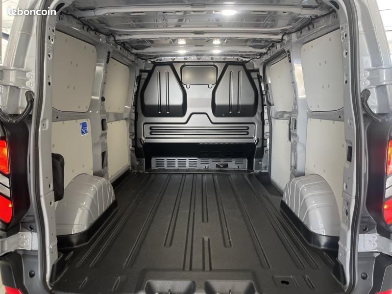 Ford Transit Custom Fg 320 L1H1 2.0 EcoBlue 136ch Trail (image 10)