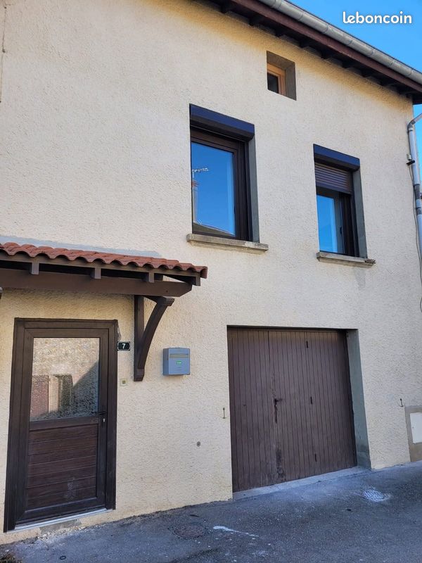 Maison 3 pièces 70 m² · à Bas-en-Basset · 70 m² · 795 €