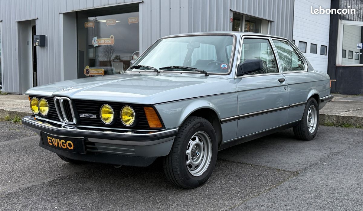 BMW Série 3 e21 323i coupe 143 ch - ENTRETIEN COMPLET - PONT AUTO BLOQUANT - BOITE 5 - SILENCIEUX SUPERSPRINT (image 2)