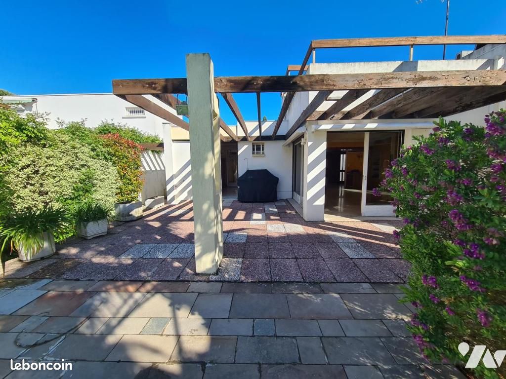 Maison 5 pièces 123 m² · à La Grande-Motte · 123 m² · 690 000 €