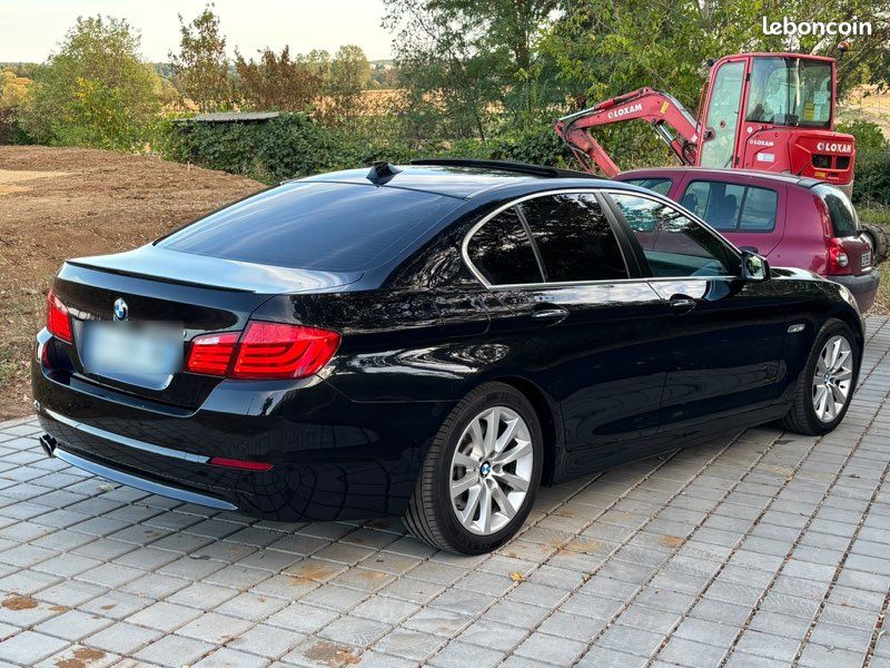 BMW 530d F10 6 cylindres • Finition Luxury Line • Affichage tête haute • Intérieur cuir beige • Caméra (image 2)