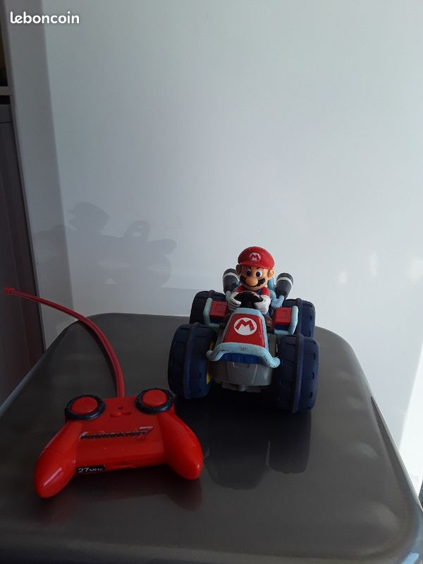 Voiture télécommandé Mario Kart (image 1)