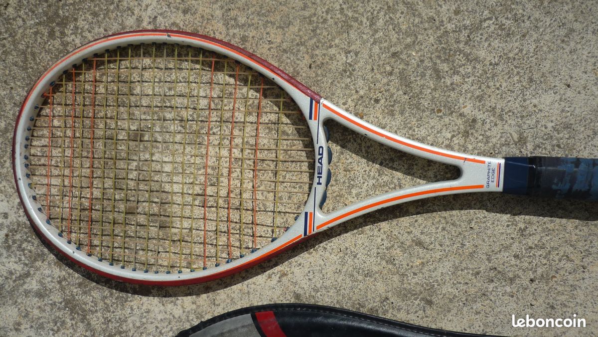 RAQUETTE DE TENNIS VINTAGE années 70 AMF HEAD GRAPHITE EDGE