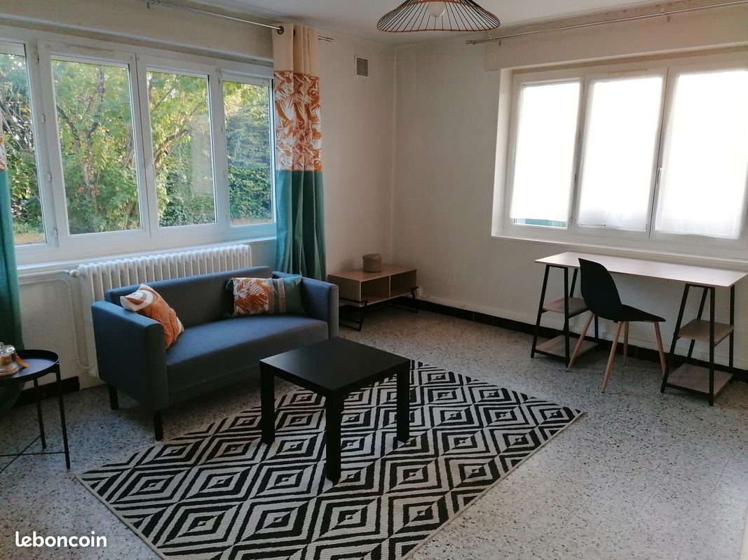 Appartement 2 pièces 38 m² · à Bourg-en-Bresse · 38 m² · 545 €