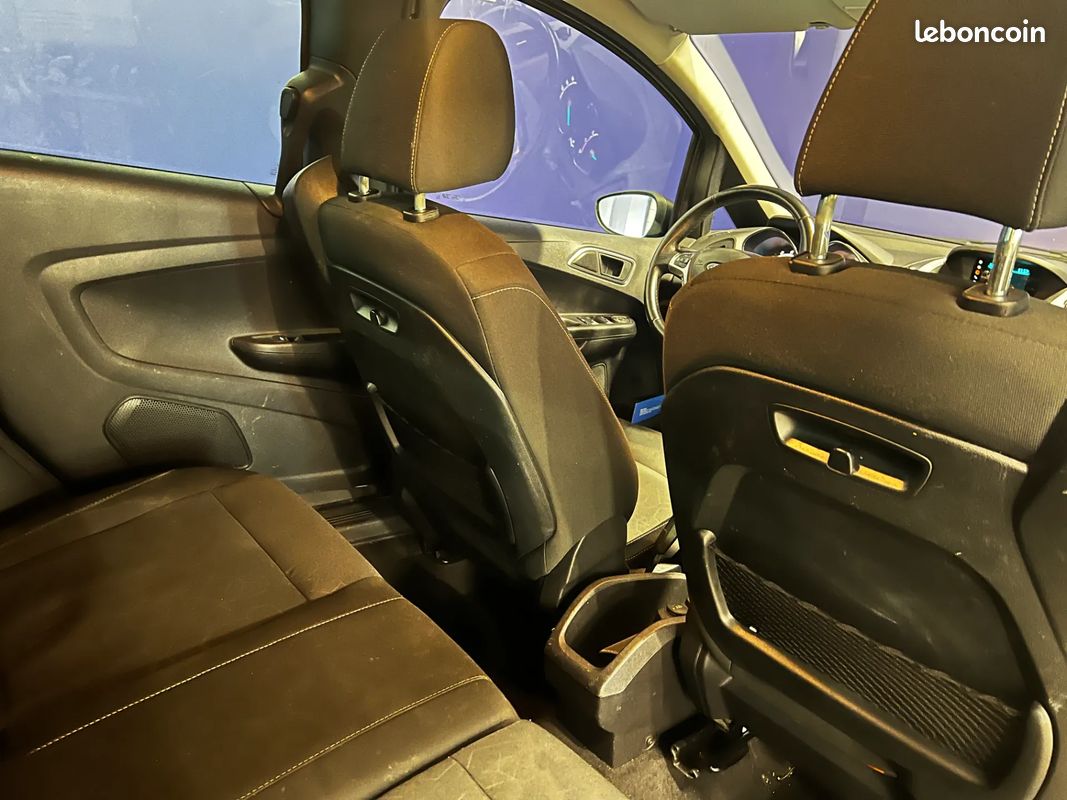 FORD B-MAX 100ch TITANIUM - Radar recul - Bluetooth - (image 23)