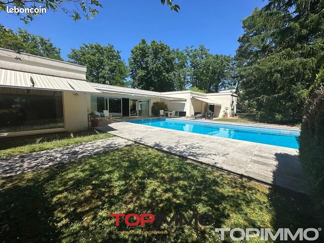 Maison 8 pièces 336 m² · à Brunstatt-Didenheim · 336 m² · 1 790 000 €