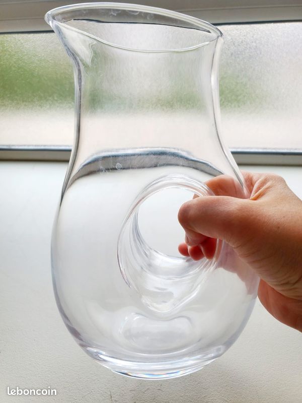 Broc à eau (image 1)
