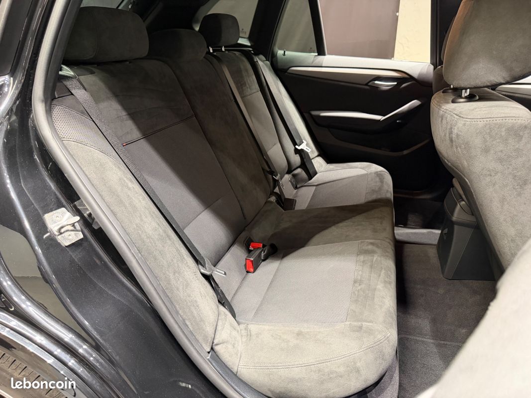 BMW X1 20D 184ch M Sport X Drive - SUIVI COMPLET - APPLE CARPLAY - SIÈGE ALCANTARA CHAUFFANTS - ATTELAGE (image 15)
