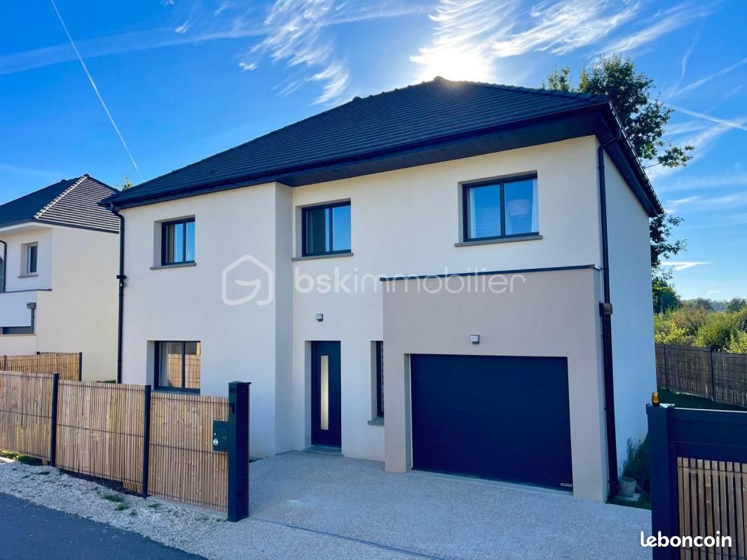 Maison 6 pièces 129 m² · à Condé-sur-Vesgre · 129 m² · 423 000 €