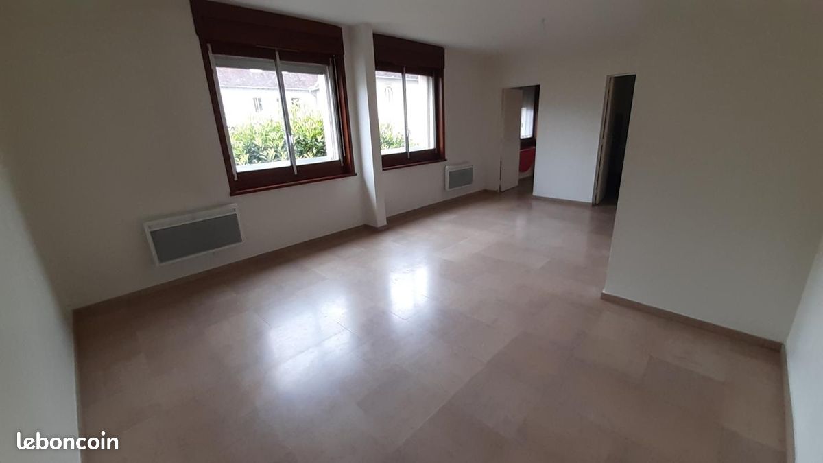 Appartement a louer lons-le-saunier - 1 pièce(s) - 38 m2 - Surfyn