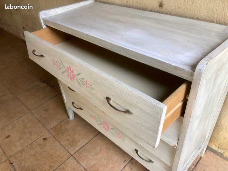 Commode repeinte (image 3)