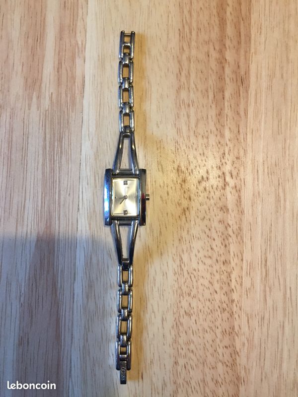 Montre femme Guess (image 1)