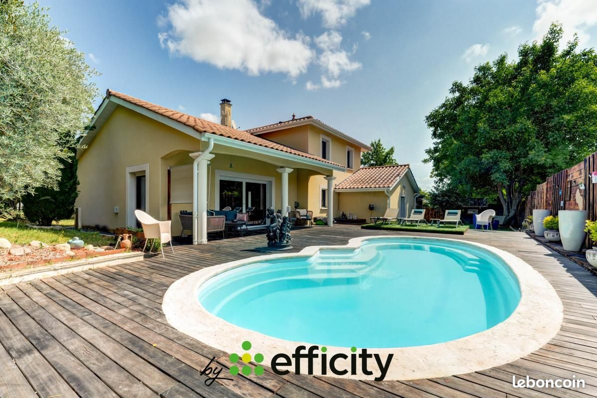Maison 6 pièces 183 m² · à Genas · 183 m² · 895 000 €
