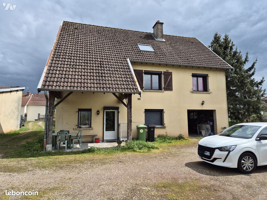 Maison 5 pièces 119 m² · à Gray-la-Ville · 119 m² · 152 000 €