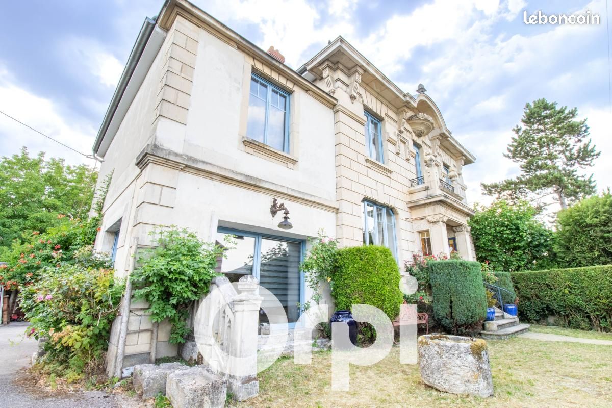 Maison 7 pièces 195 m² (image 2)