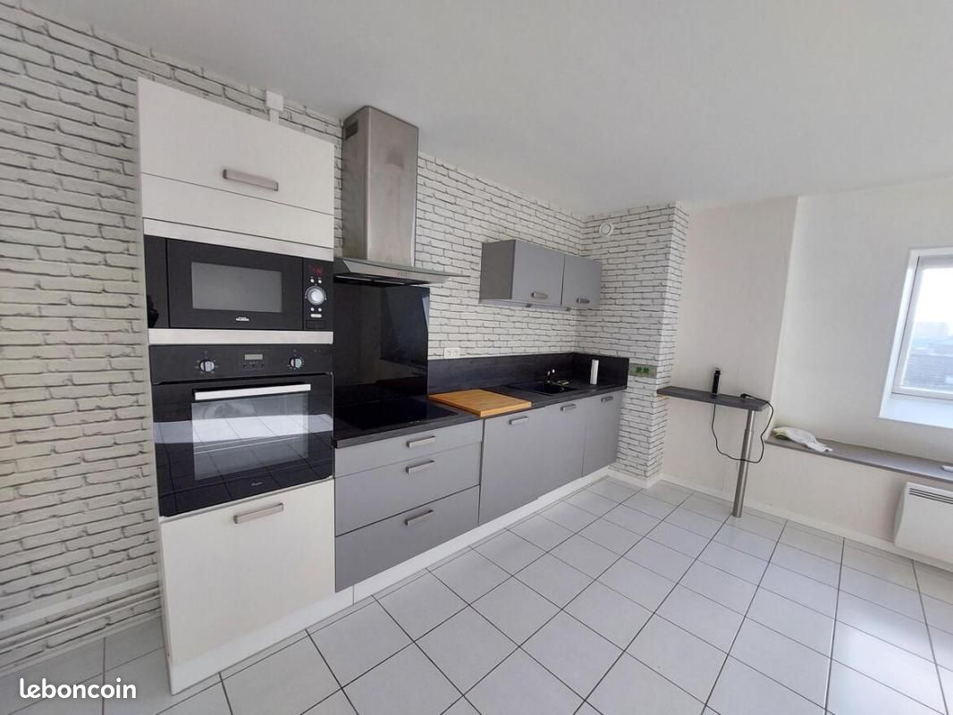 Appartement 2 pièces 52 m² · à Reims · 52 m² · 598 €