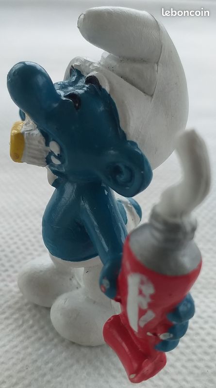 Schleich – Schtroumpf Dentiste Avec Brosse – Figurine Collector – Édition Limitée – Dès 3 Ans