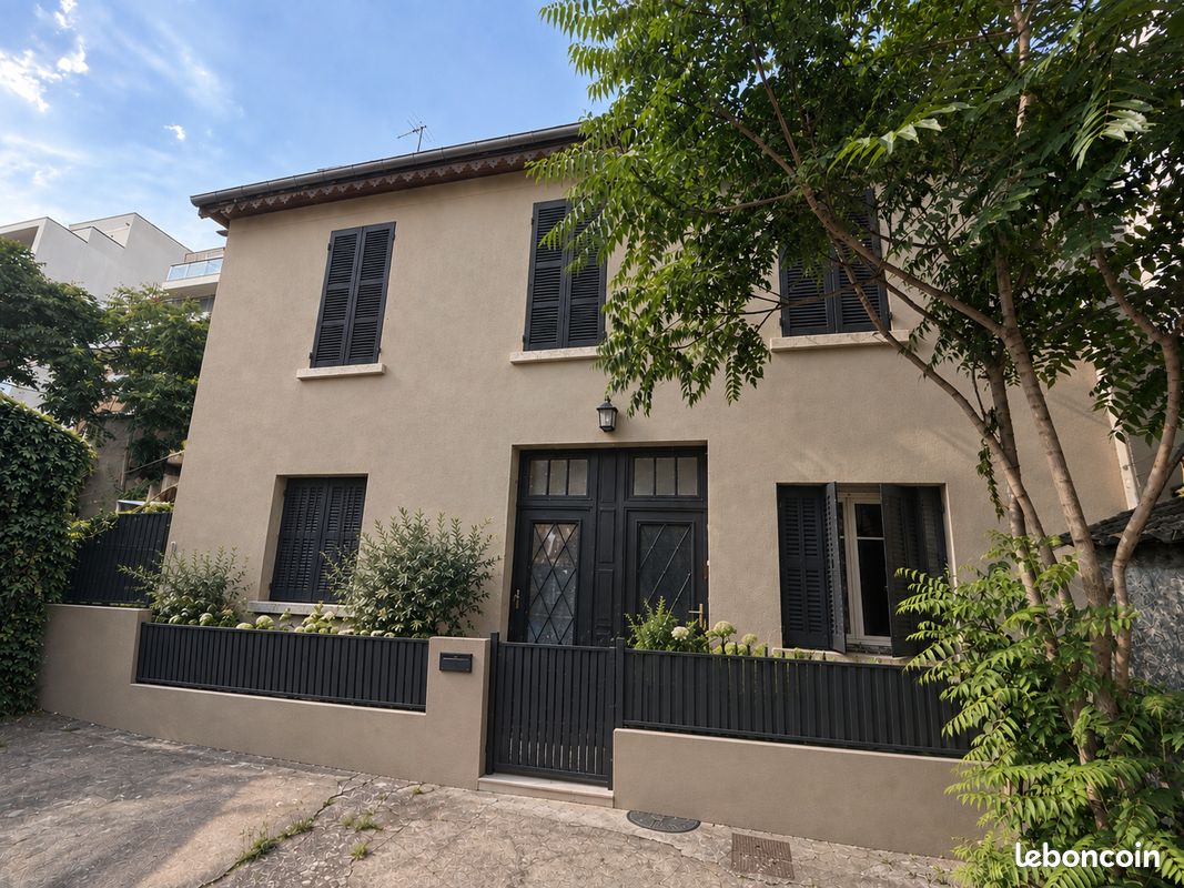 Maison 5 pièces 107 m² · à Lyon · 107 m² · 430 000 €