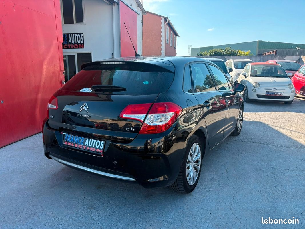 Citroën C4 1.6L HDI 112 CHEVAUX BOÎTE AUTOMATIQUE | ENTIÈREMENT RÉVISÉE ET GARANTIE (image 7)