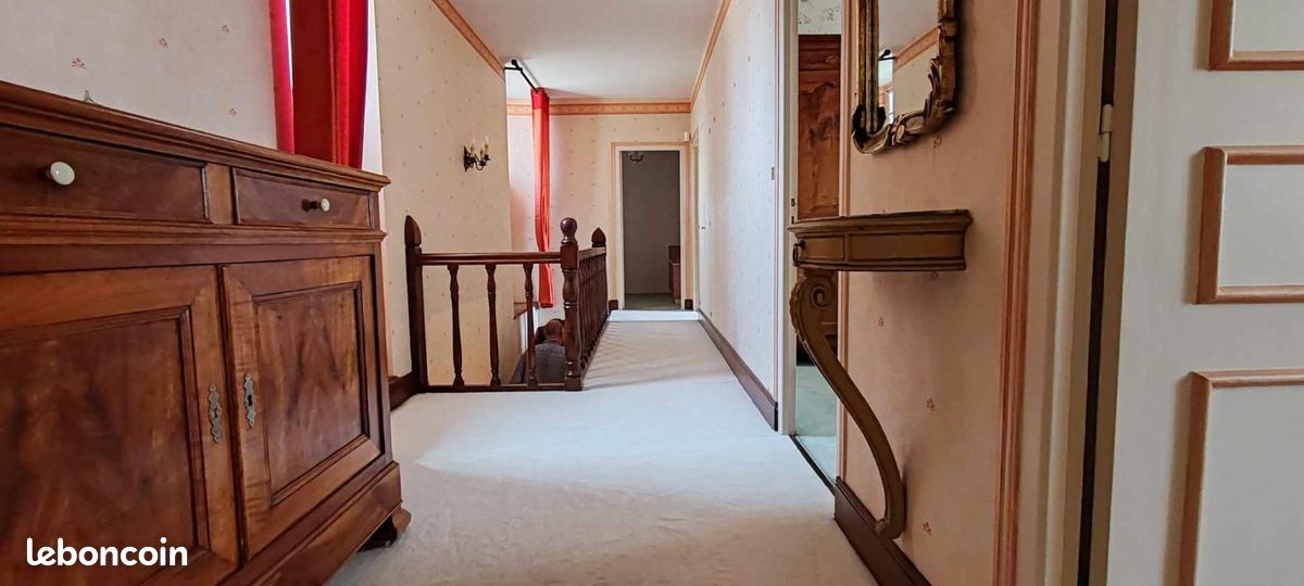 Propriété 7 pièces 191 m² (image 9)