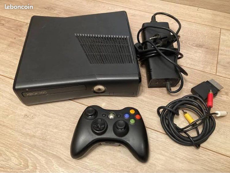 Xbox 360 Noir Slim (image 1)