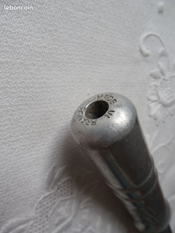 Ancienne pompe à vélo + raccord flexible ZÉFAL FRANCE noire