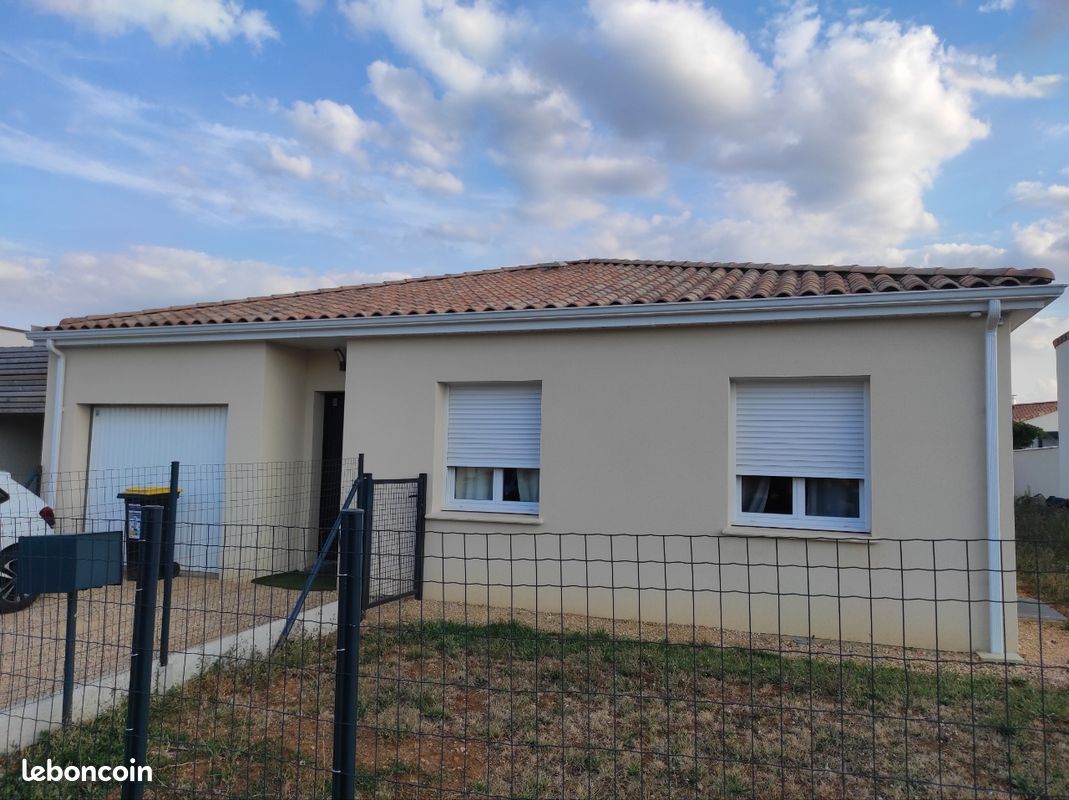 Maison 4 pièces 80 m² · à Ligugé · 80 m² · 920 €