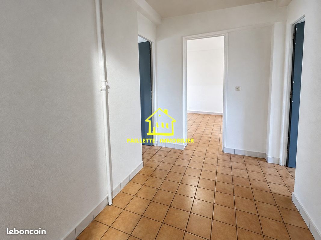 Appartement 3 pièces 50 m² · à Beaurepaire · 50 m² · 690 €/mois