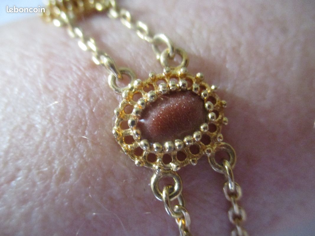 Bracelet Vintage Ancien Avec Cabochon Navette En Verre - Reflets Couleur Or, Occasion