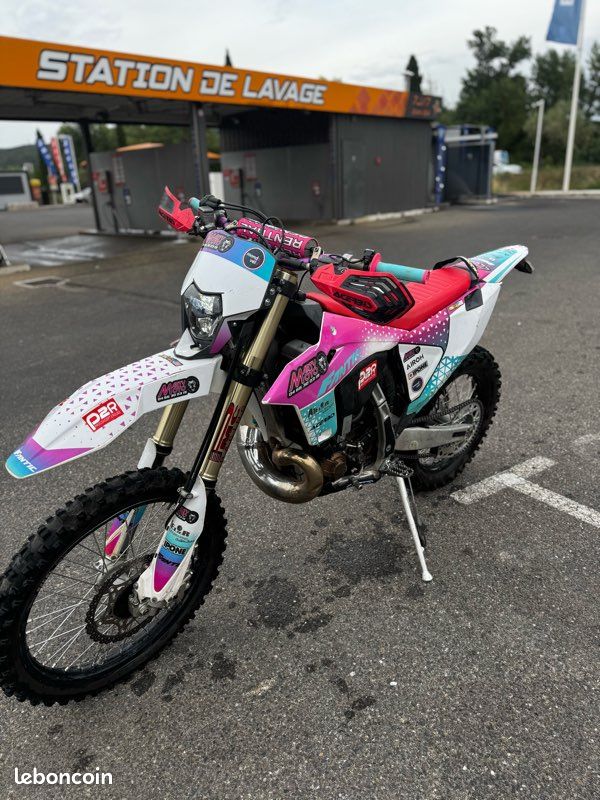 300xe - Motos