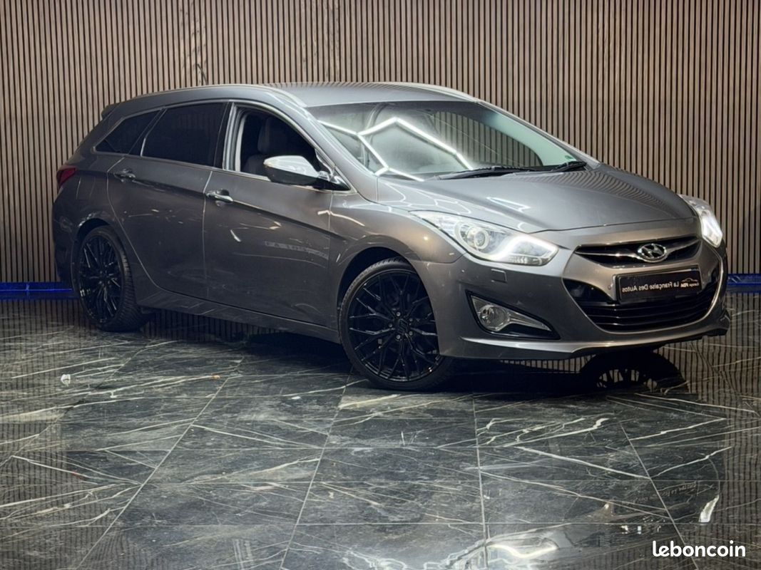 HYUNDAI i40 SW 1.7 CRDi 136 Pack Premium A (image 3)