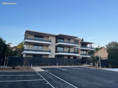 Appartement 2 pièces 45 m² · à Hyères · 45 m² · 900 €/mois