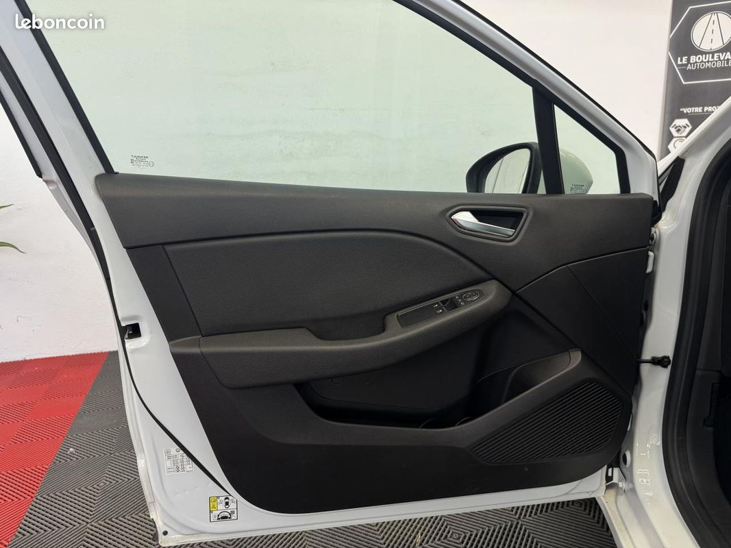 RENAULT CLIO 1.5 Blue dCi 85 cv Business TVA RECUP CARPLAY RADAR SUIVIS COMPLET (image 25)